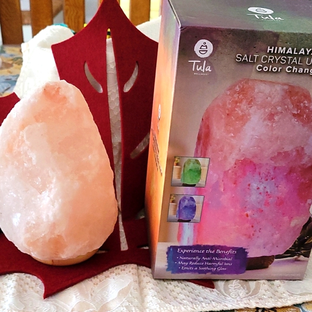 Himalayan salt crystal item
